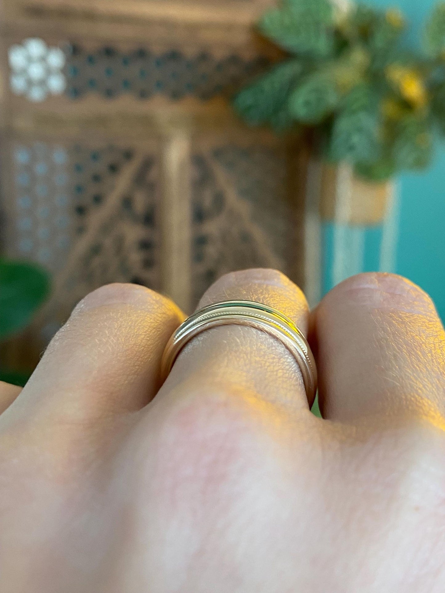 Vintage Solid 14k Yellow Gold Lined Miligrain Ring Band - Size 6.25