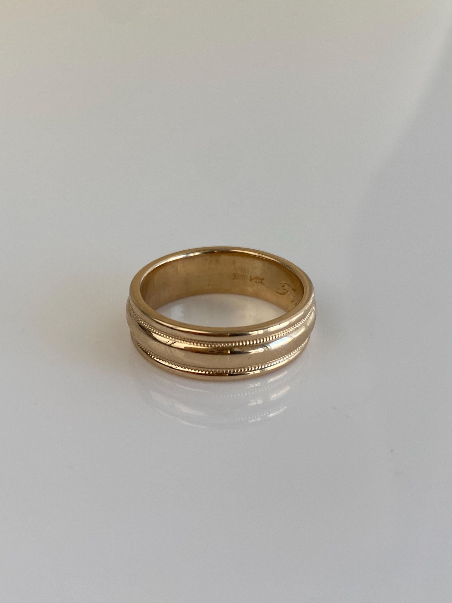 Vintage Solid 14k Yellow Gold Lined Miligrain Ring Band - Size 6.25