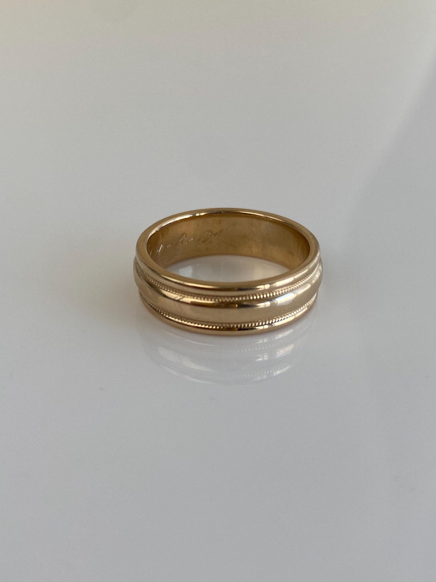 Vintage Solid 14k Yellow Gold Lined Miligrain Ring Band - Size 6.25