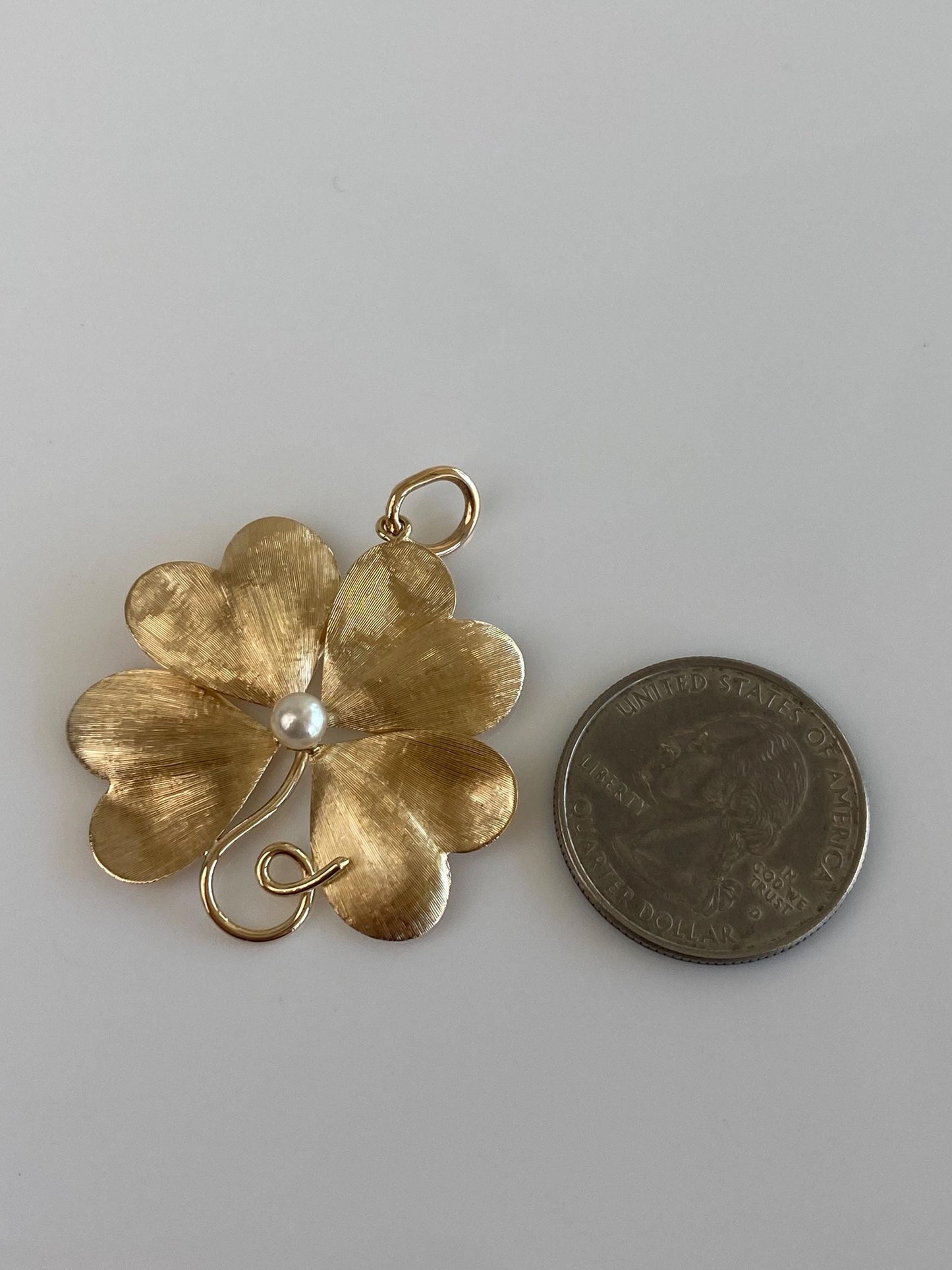Vintage Solid 14k Yellow Gold Pearl 4 Leaf Clover Charm