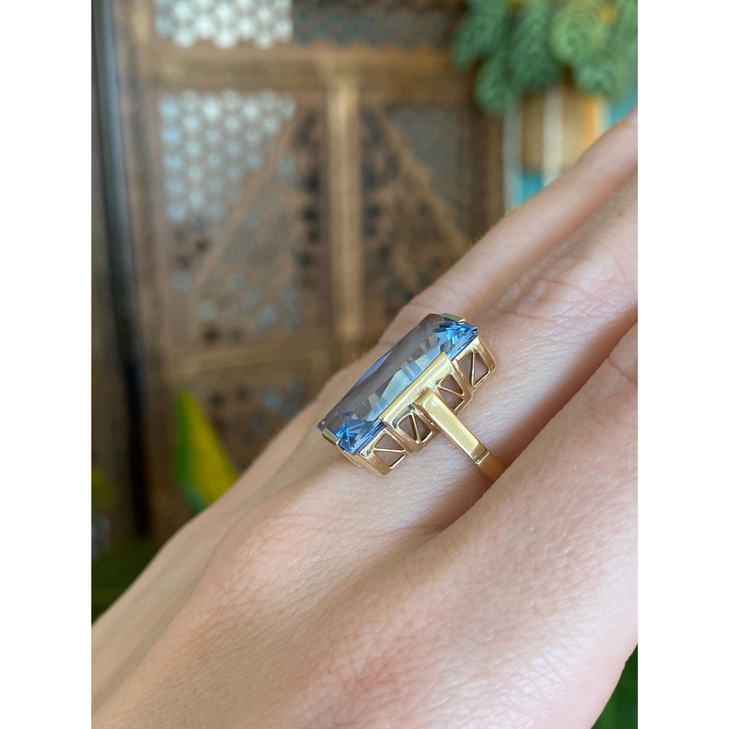 Vintage Solid 14k Yellow Gold Topaz Ring - Size 7.5