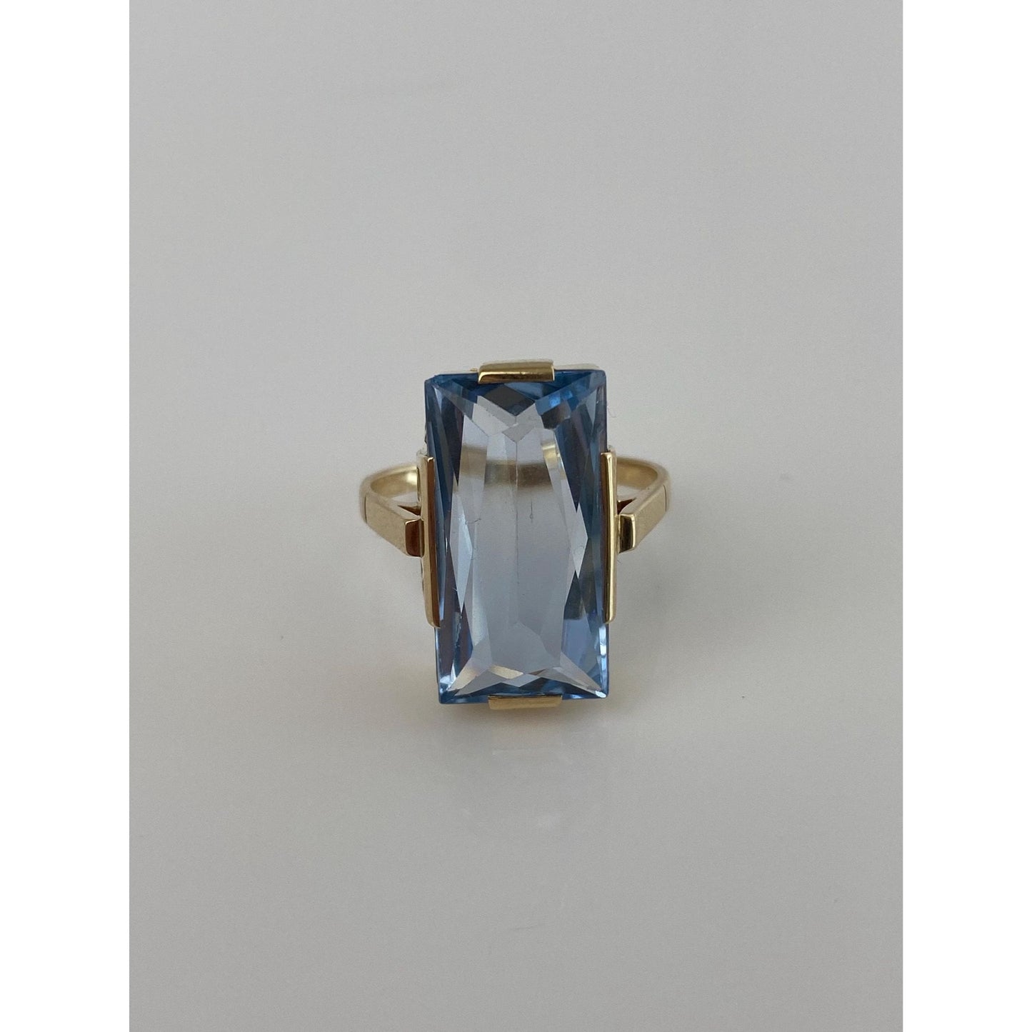 Vintage Solid 14k Yellow Gold Topaz Ring - Size 7.5