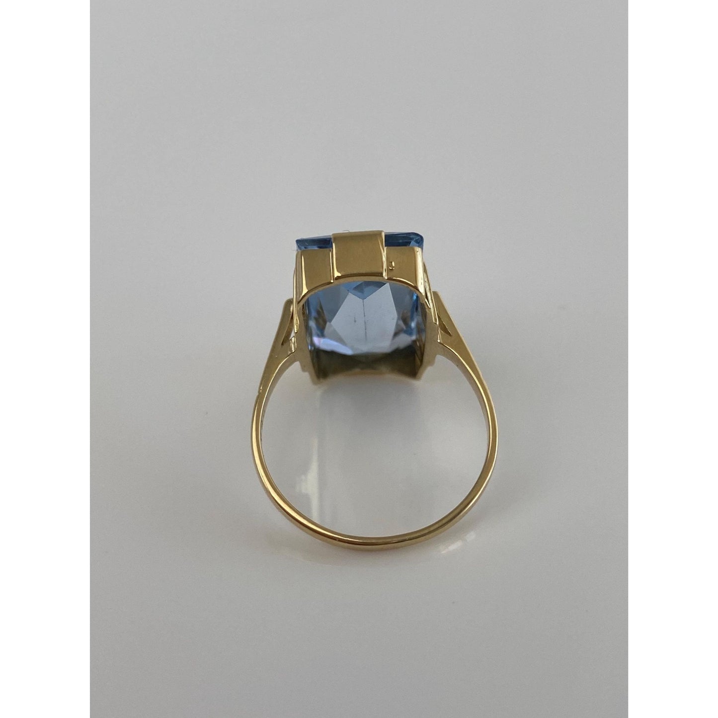 Vintage Solid 14k Yellow Gold Topaz Ring - Size 7.5
