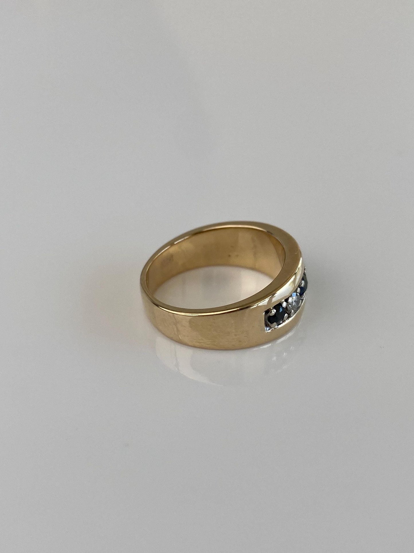 Vintage Solid 14k Yellow Gold Diamond Blue Sapphire Ring Band - Size 4.75