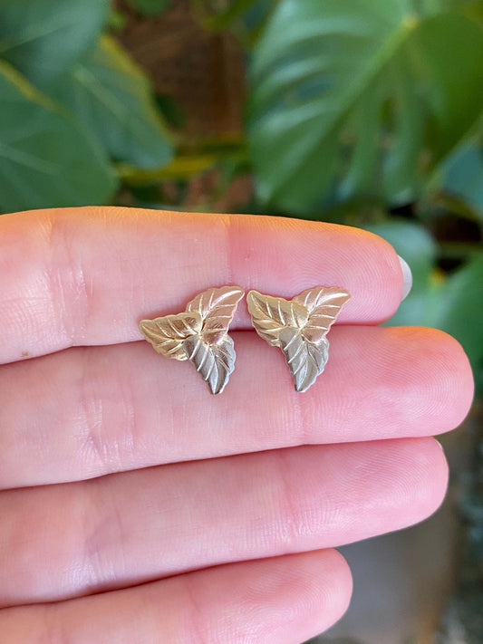 Vintage Solid 14k Tri Tone Gold Leaf Stud Earrings