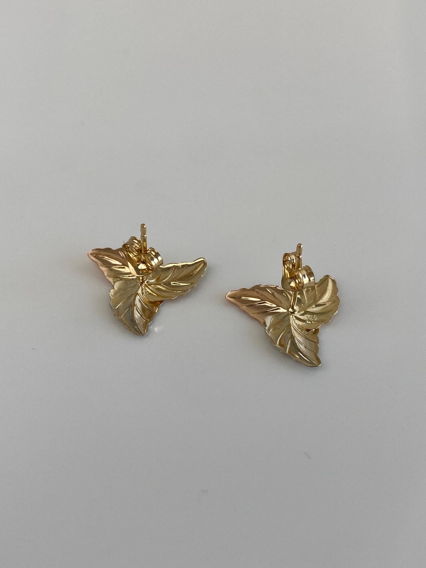 Vintage Solid 14k Tri Tone Gold Leaf Stud Earrings