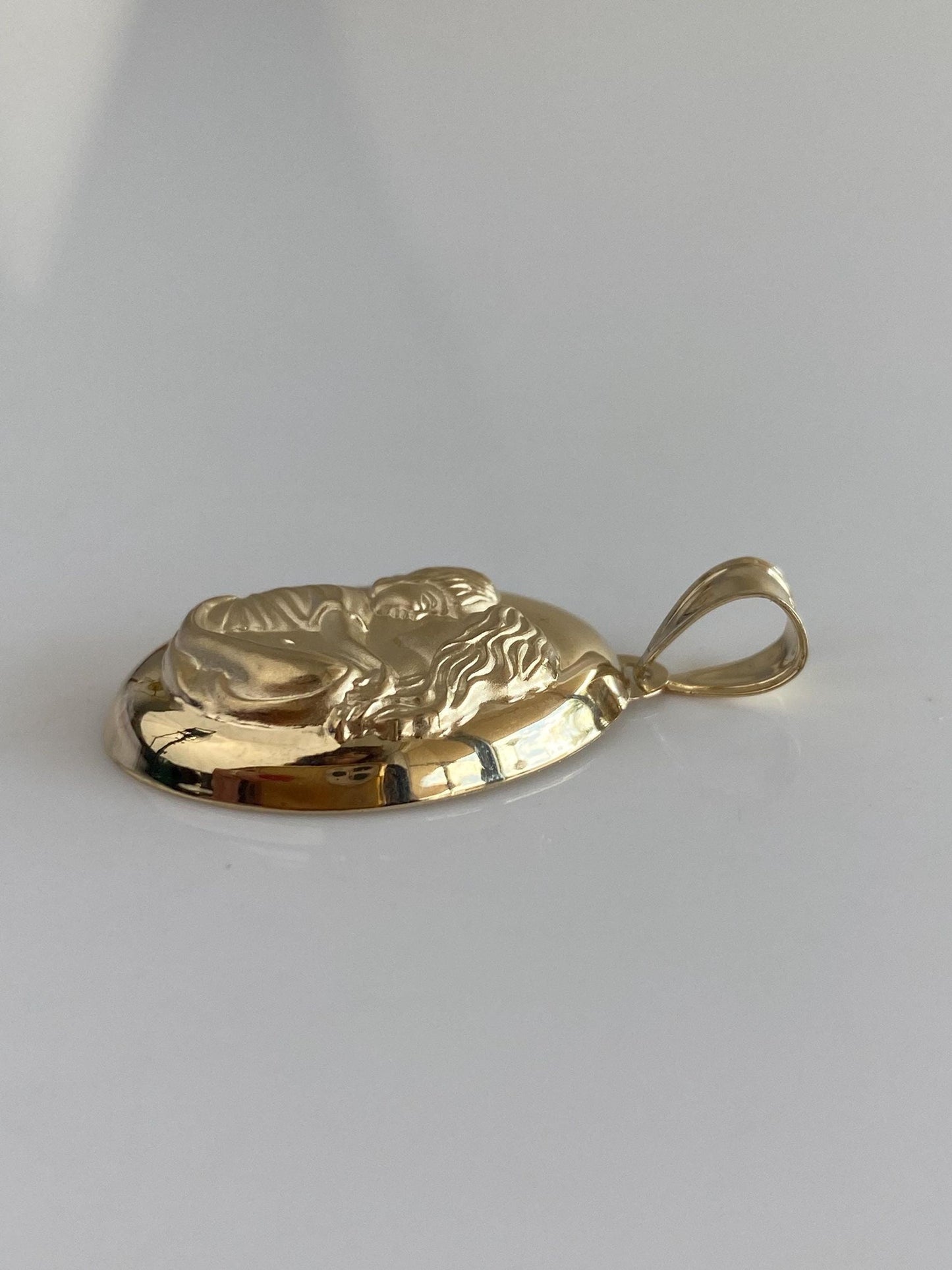 Vintage Solid 14k Yellow Gold Mother & Child Charm