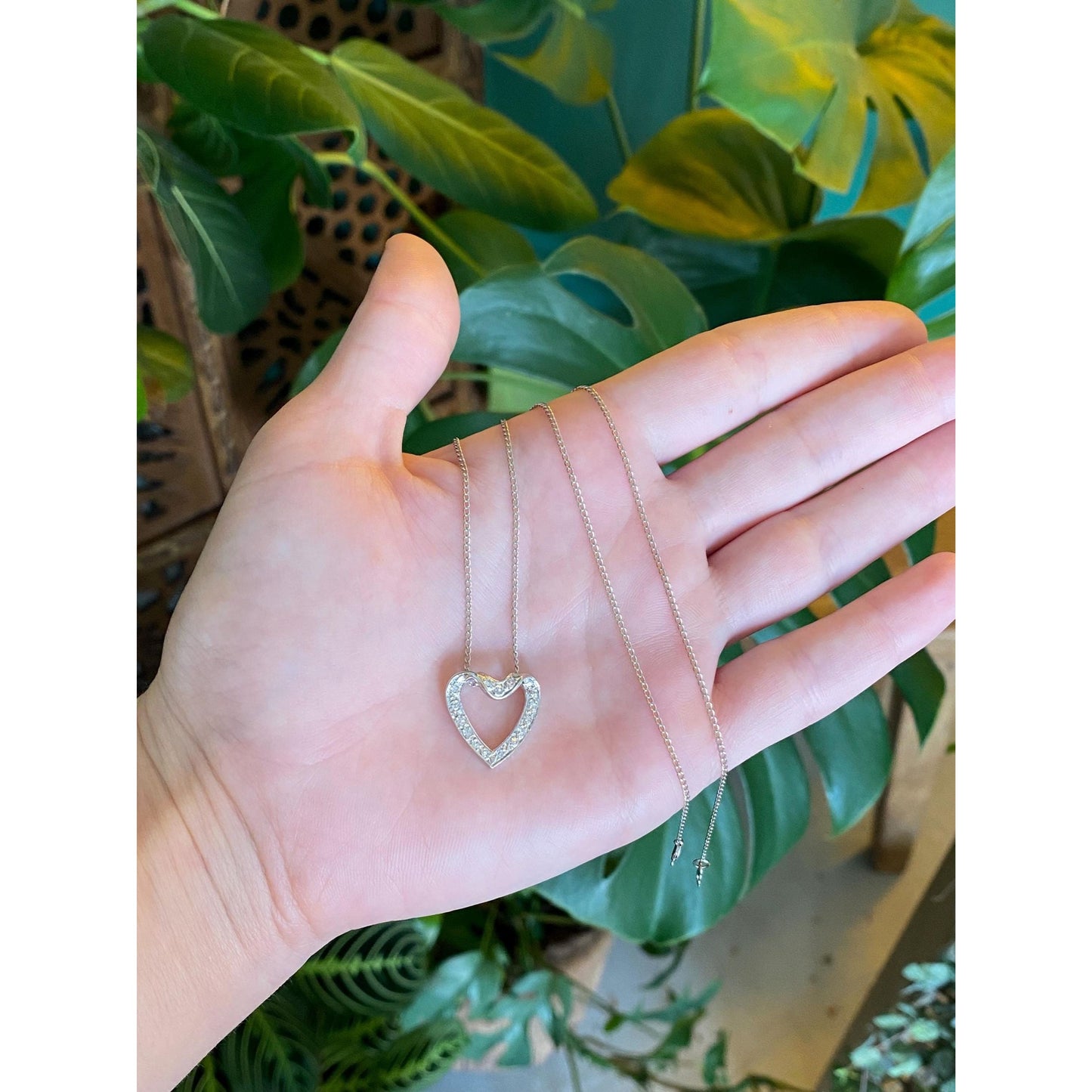 Vintage Solid 14k White Gold Diamond Heart Elongated Curb Chain Necklace - 16.75 inches