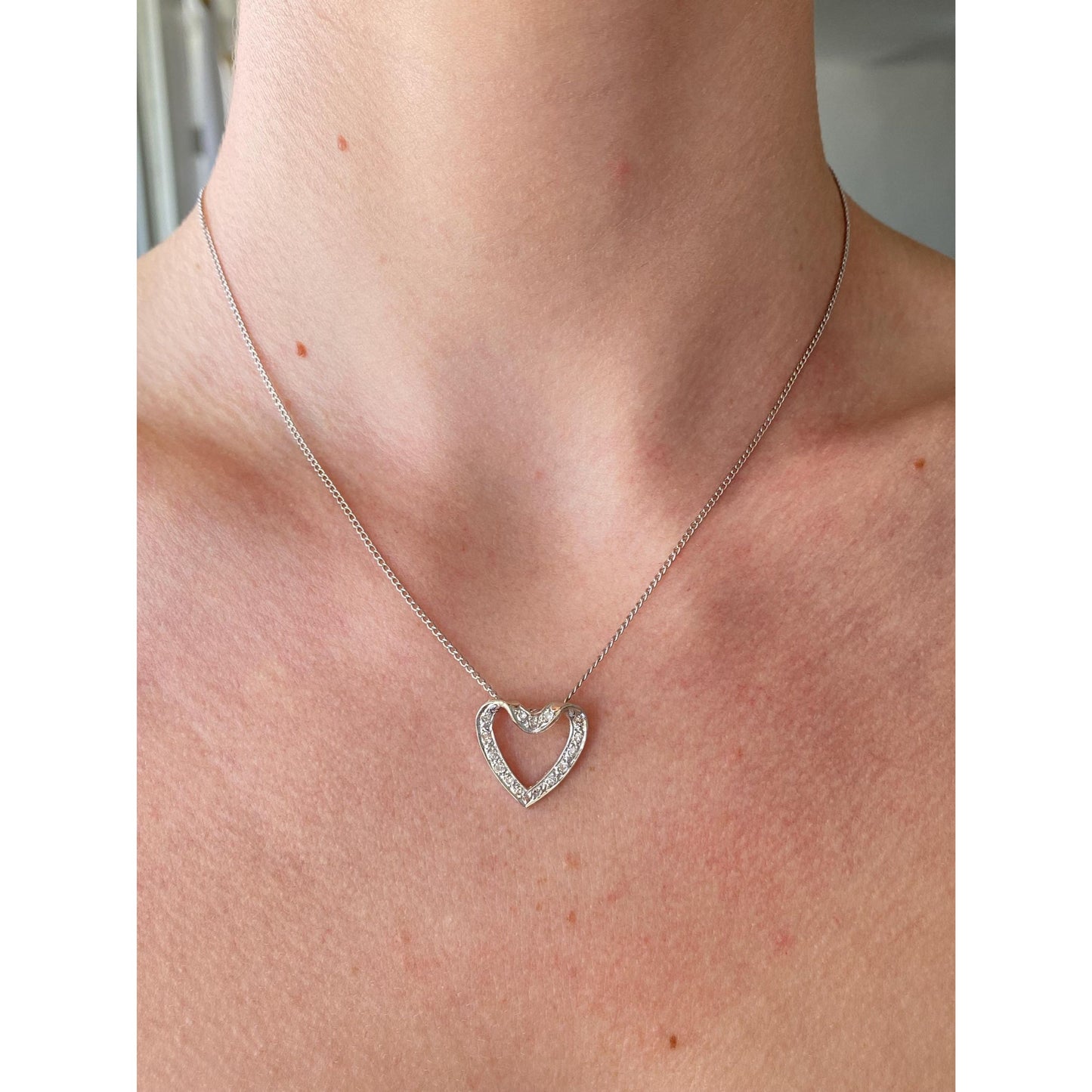 Vintage Solid 14k White Gold Diamond Heart Elongated Curb Chain Necklace - 16.75 inches