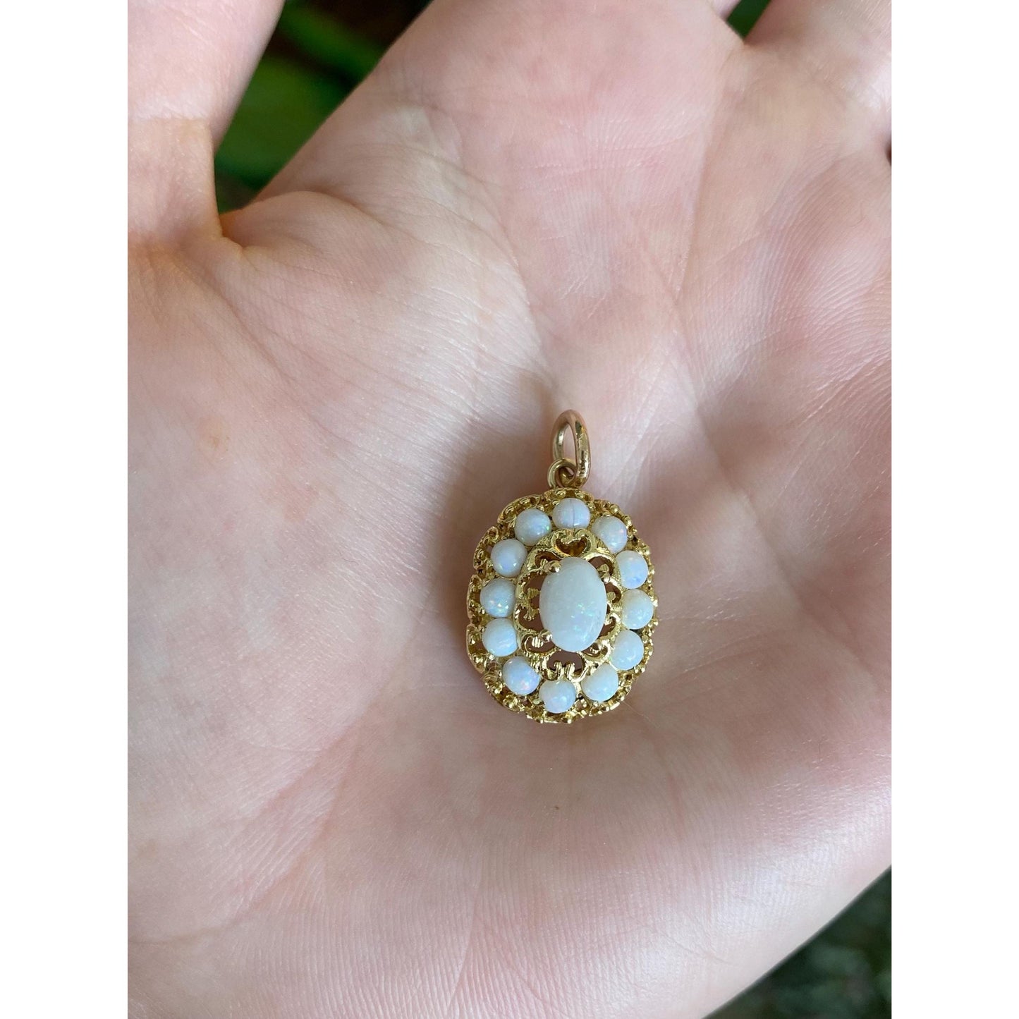 Vintage Solid 18k Yellow Gold Opal Cluster Charm