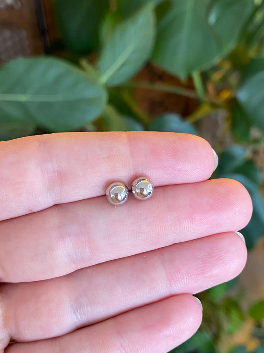 Vintage 14k White Gold Ball Stud Earrings