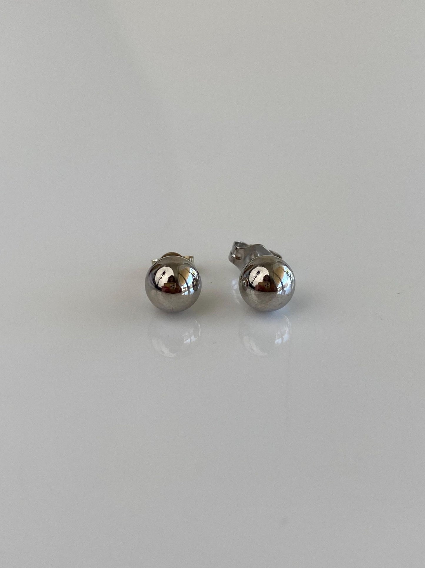 Vintage 14k White Gold Ball Stud Earrings