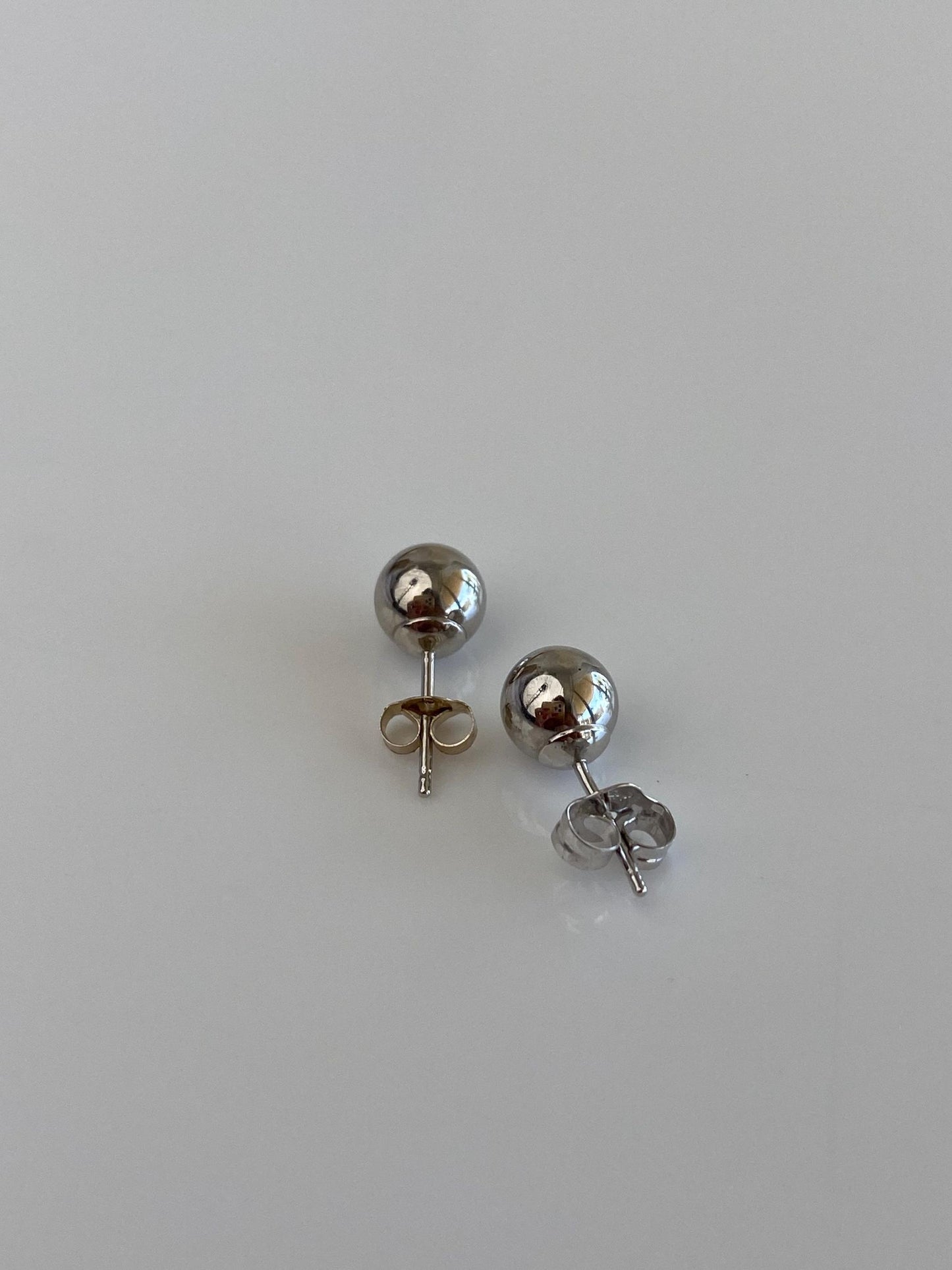 Vintage 14k White Gold Ball Stud Earrings
