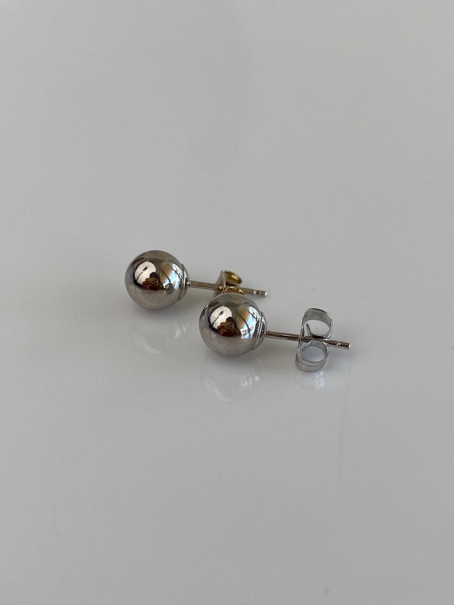 Vintage 14k White Gold Ball Stud Earrings