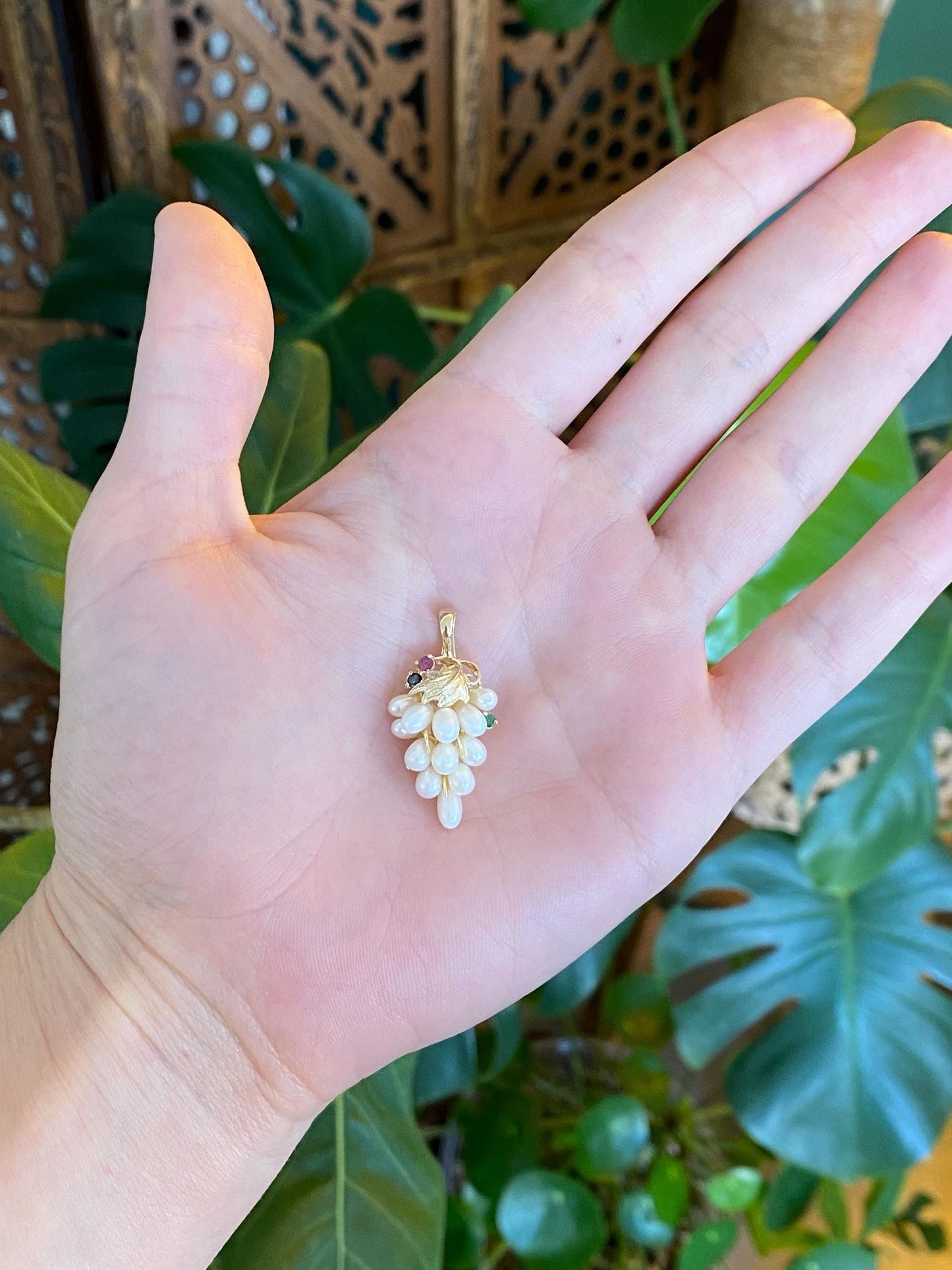 Vintage Solid 14k Yellow Gold Sapphire Emerald Ruby Pearls Grape Charm