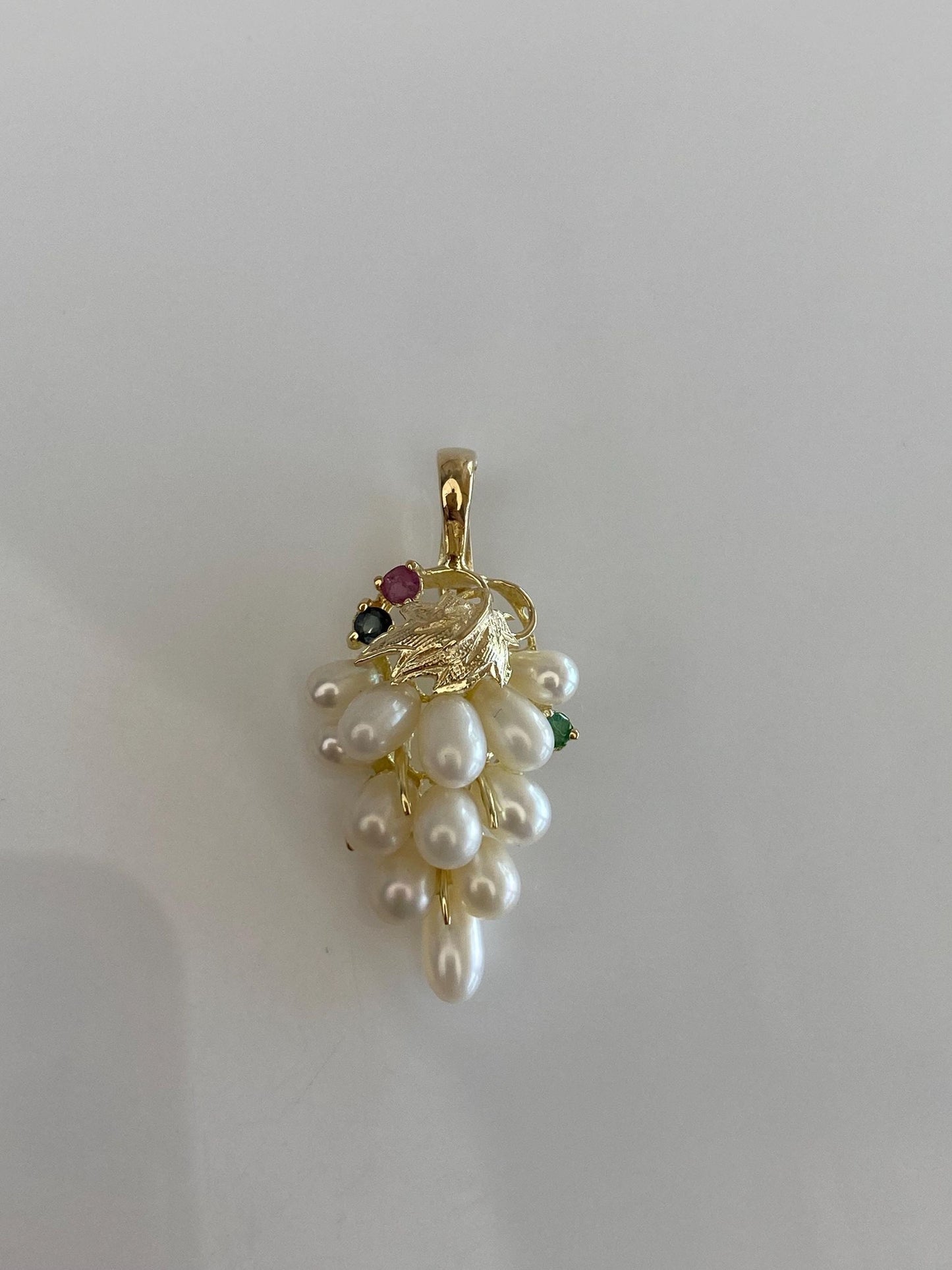 Vintage Solid 14k Yellow Gold Sapphire Emerald Ruby Pearls Grape Charm