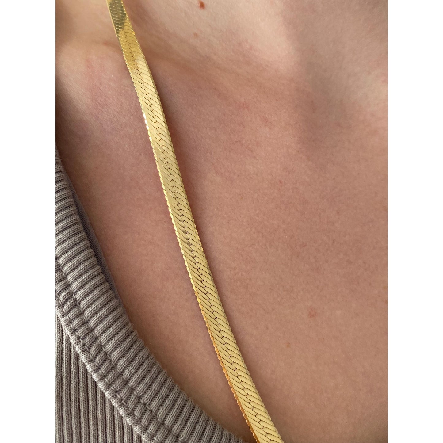 Vintage Solid 14k Yellow Gold Herringbone Chain Necklace - 24 inches