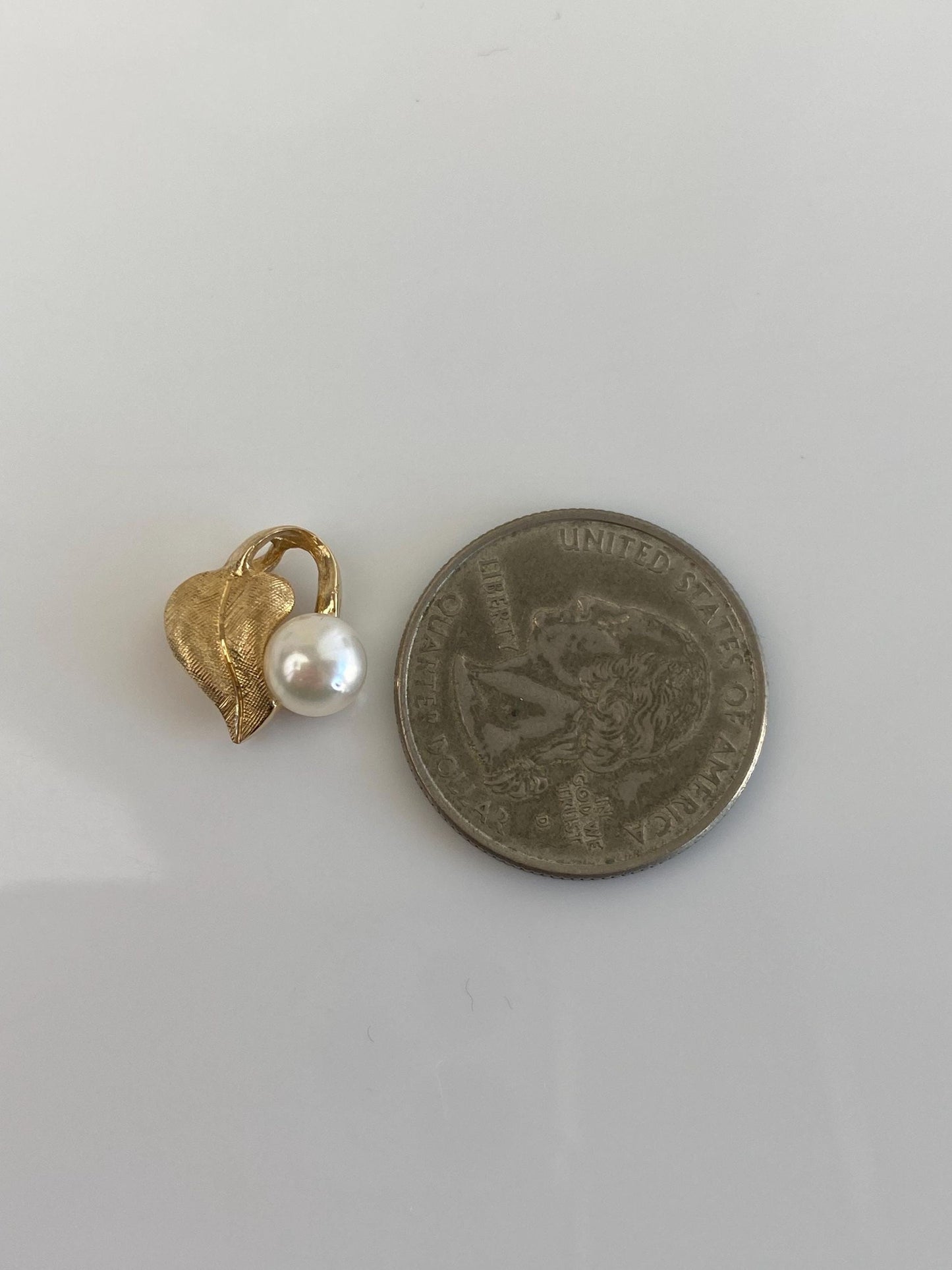 Vintage Solid 14k Yellow Gold Pearl Leaf Charm