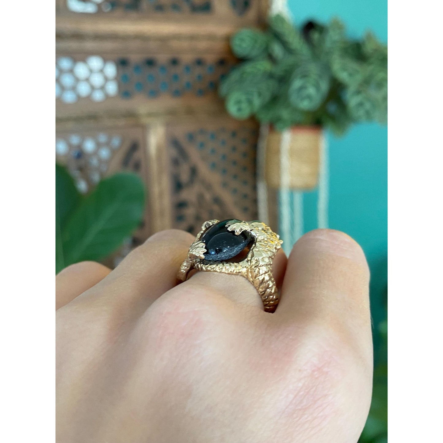 Vintage Solid 14k Yellow Gold Star Sapphire Dragon Ring - Size 8