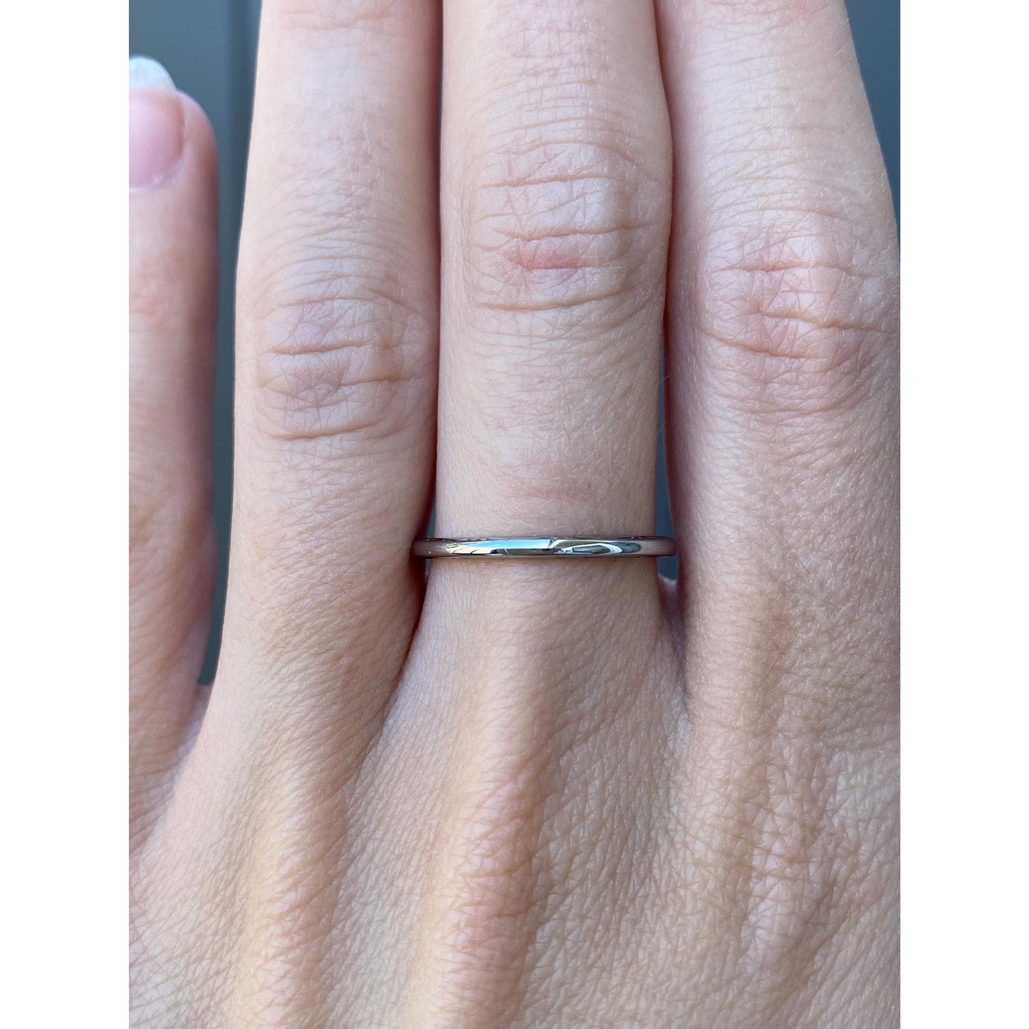 Vintage Solid 18k White Gold Slim Ring Band - Size 7.25