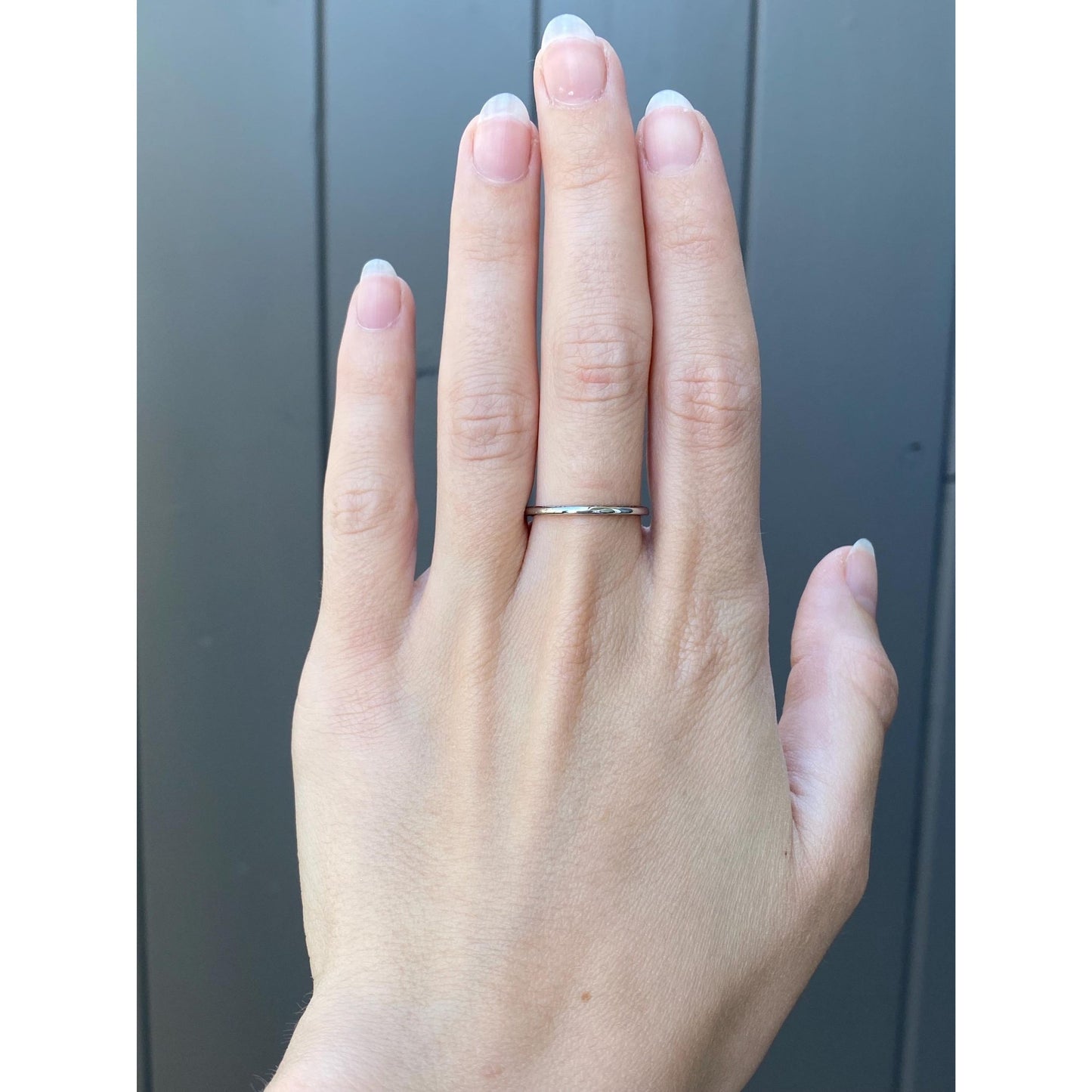 Vintage Solid 18k White Gold Slim Ring Band - Size 7.25