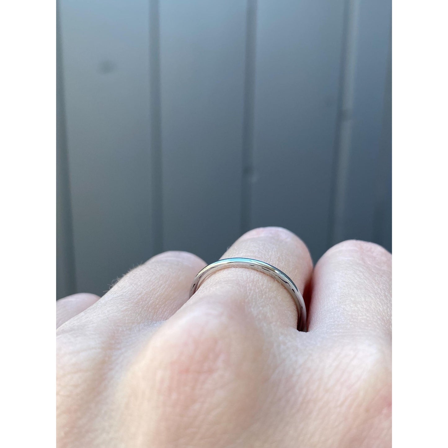 Vintage Solid 18k White Gold Slim Ring Band - Size 7.25