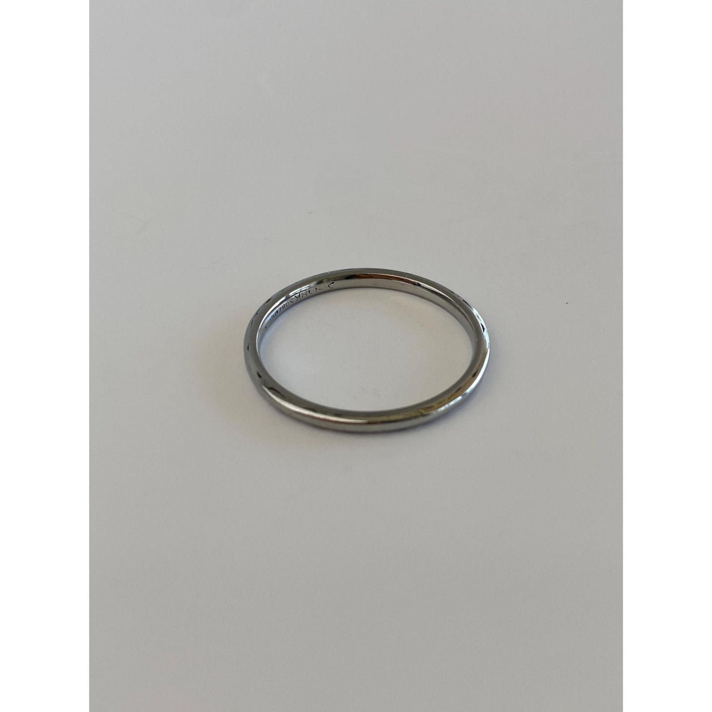 Vintage Solid 18k White Gold Slim Ring Band - Size 7.25