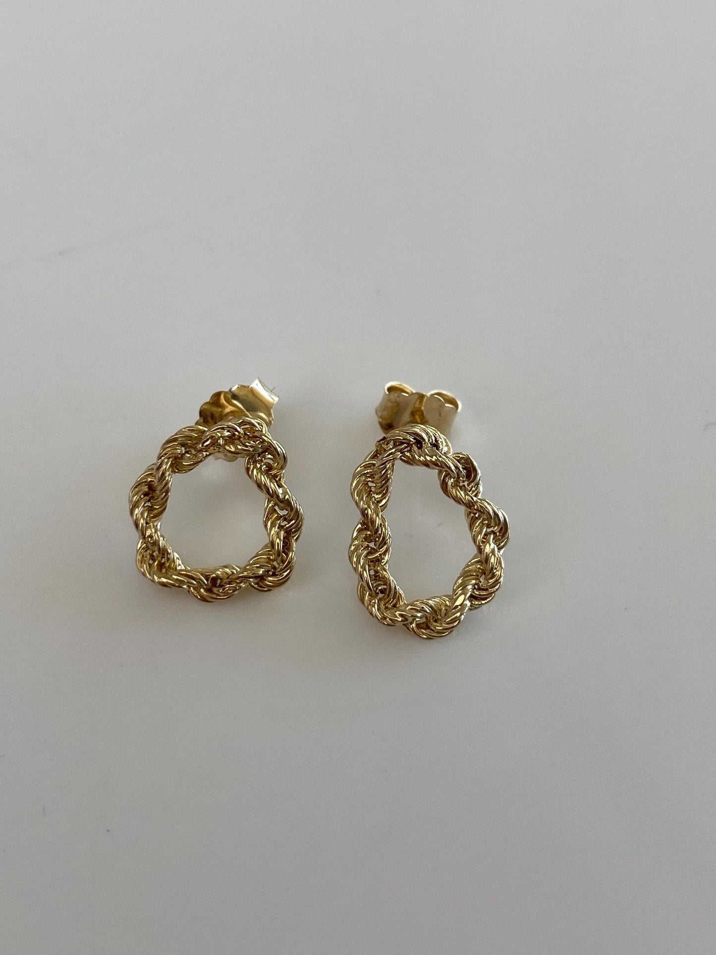 Vintage 14k Yellow Gold Rope Chain Loop Stud Earrings