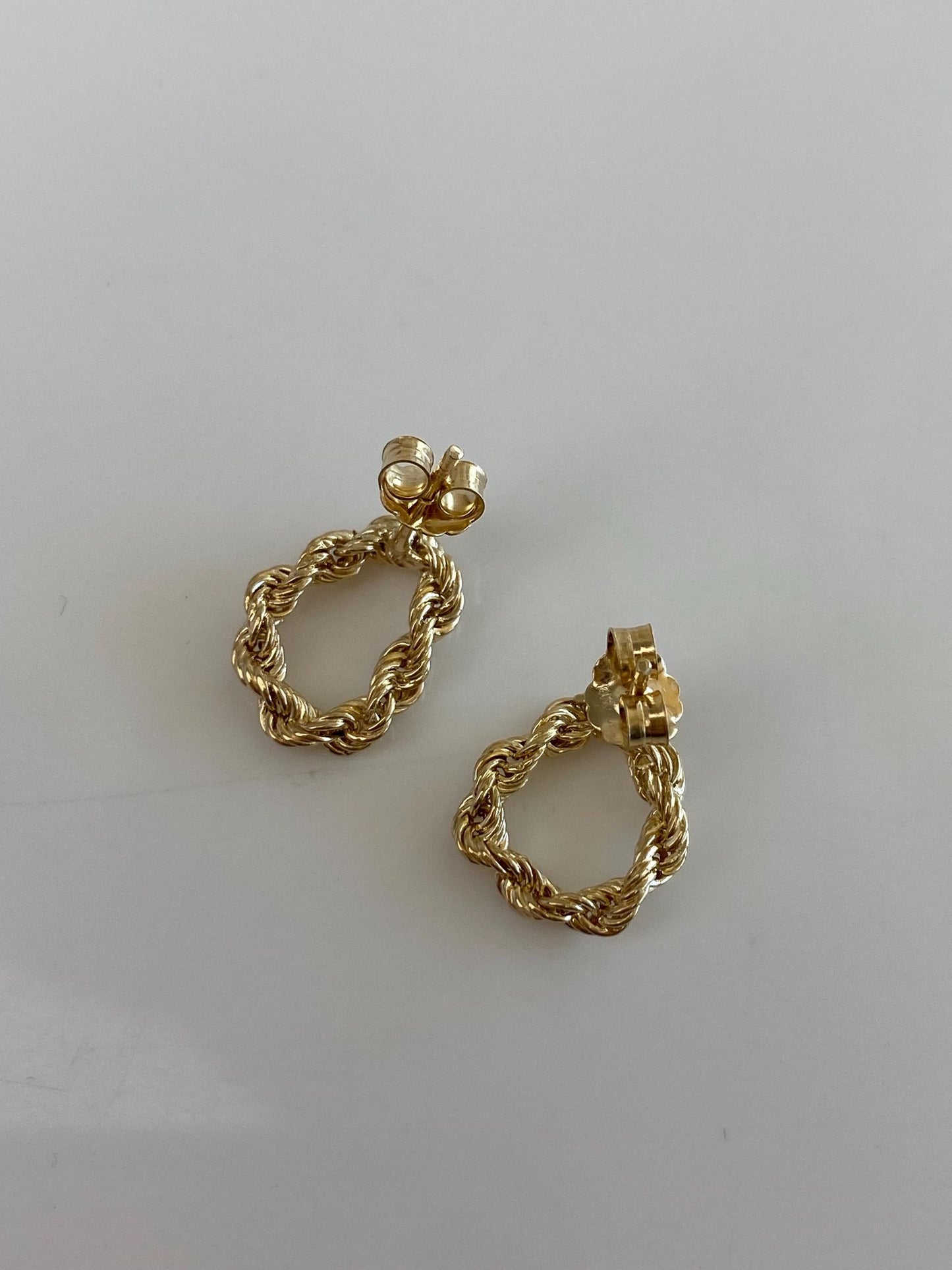 Vintage 14k Yellow Gold Rope Chain Loop Stud Earrings