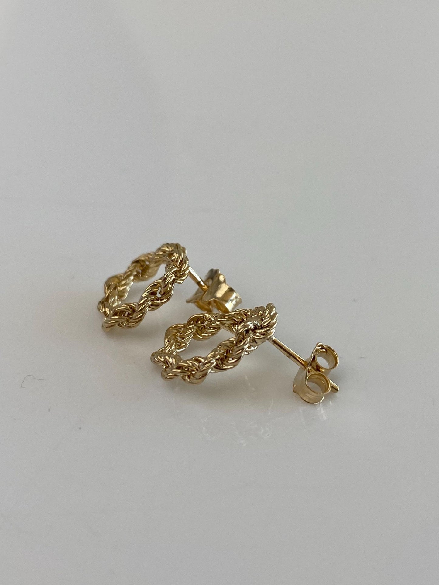Vintage 14k Yellow Gold Rope Chain Loop Stud Earrings