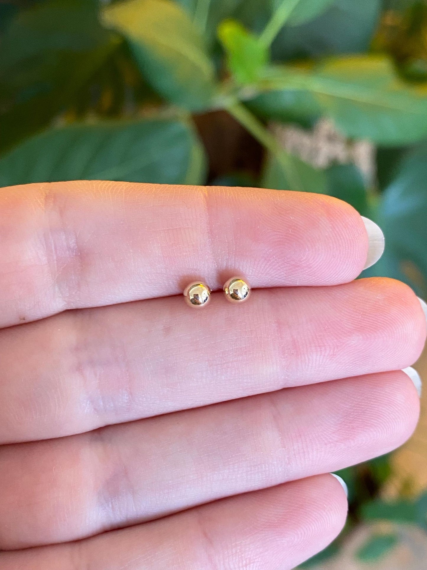 Vintage 14k Yellow Gold Ball Stud Earrings