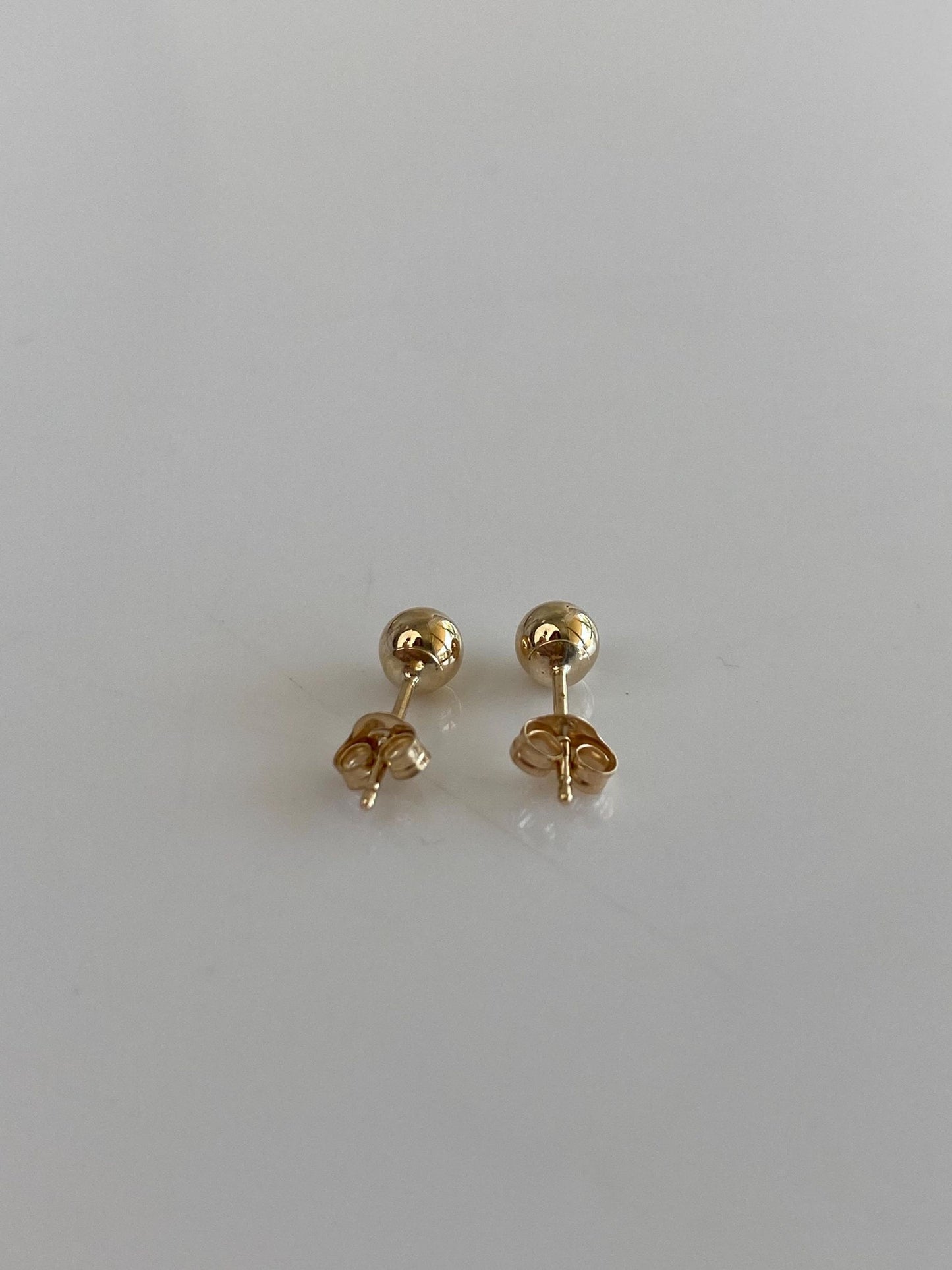 Vintage 14k Yellow Gold Ball Stud Earrings