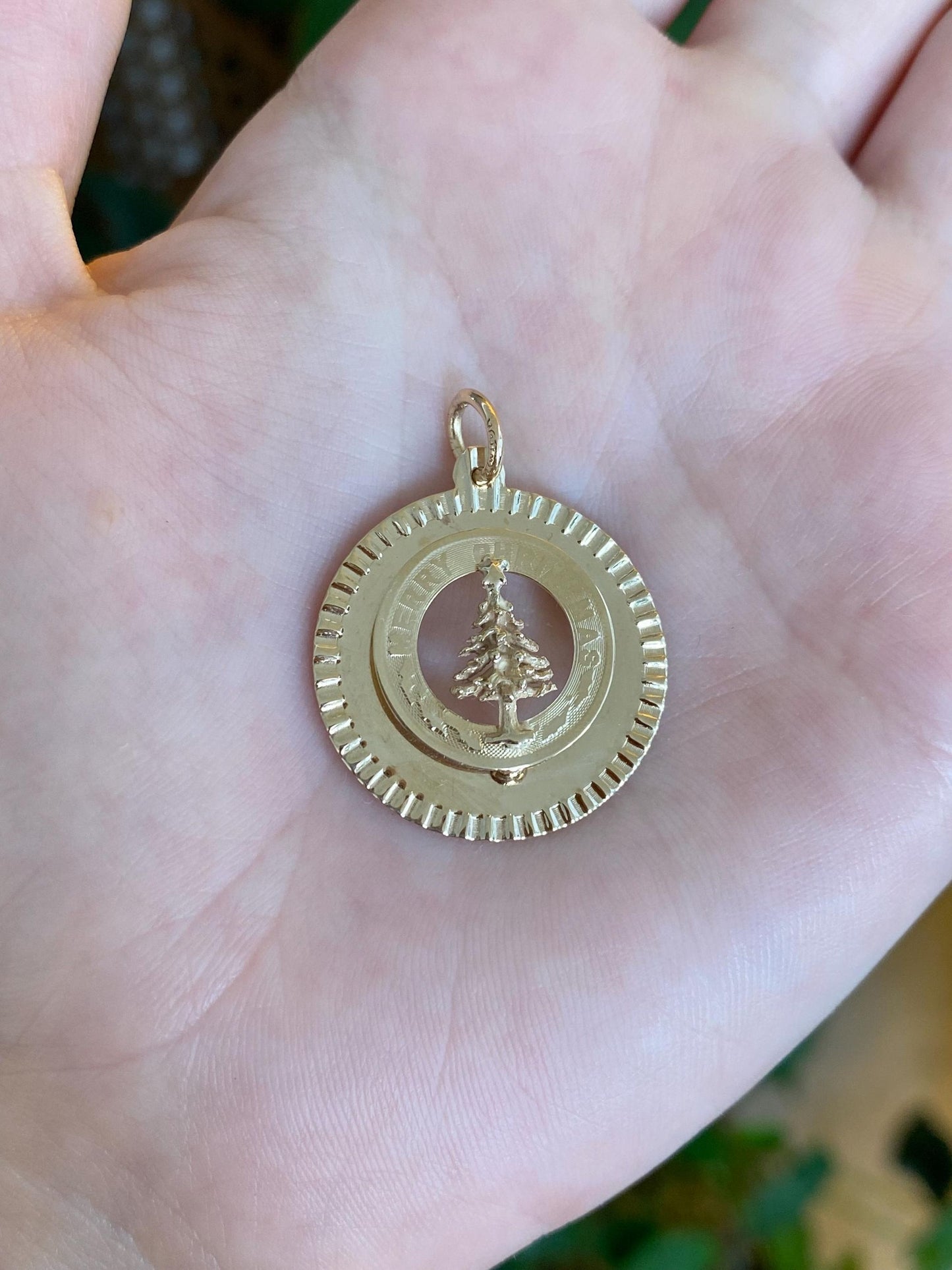 Vintage Solid 14k Yellow Gold Merry Christmas Charm