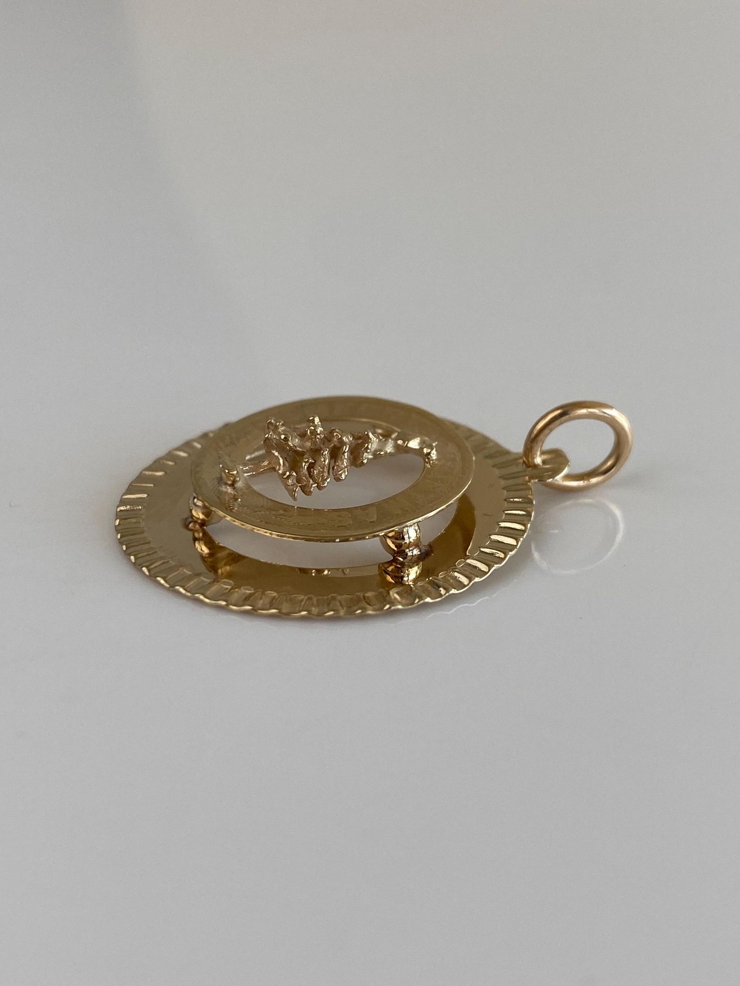 Vintage Solid 14k Yellow Gold Merry Christmas Charm