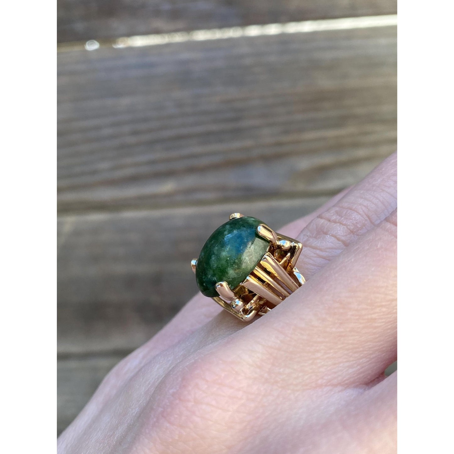 Vintage Solid 14k Yellow Gold Green Stone Ring - Size 5.5