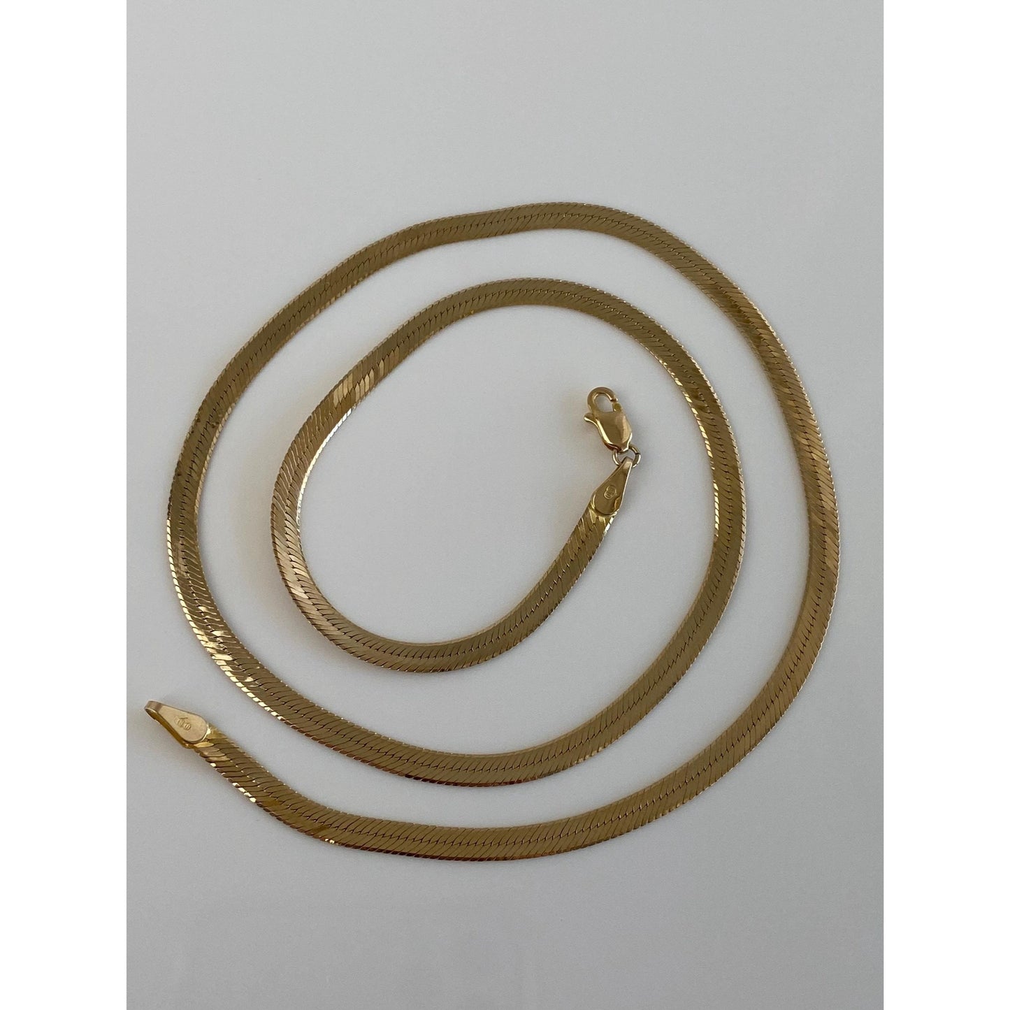 Vintage Solid 14k Yellow Gold Herringbone Chain Necklace - 20.25 inches
