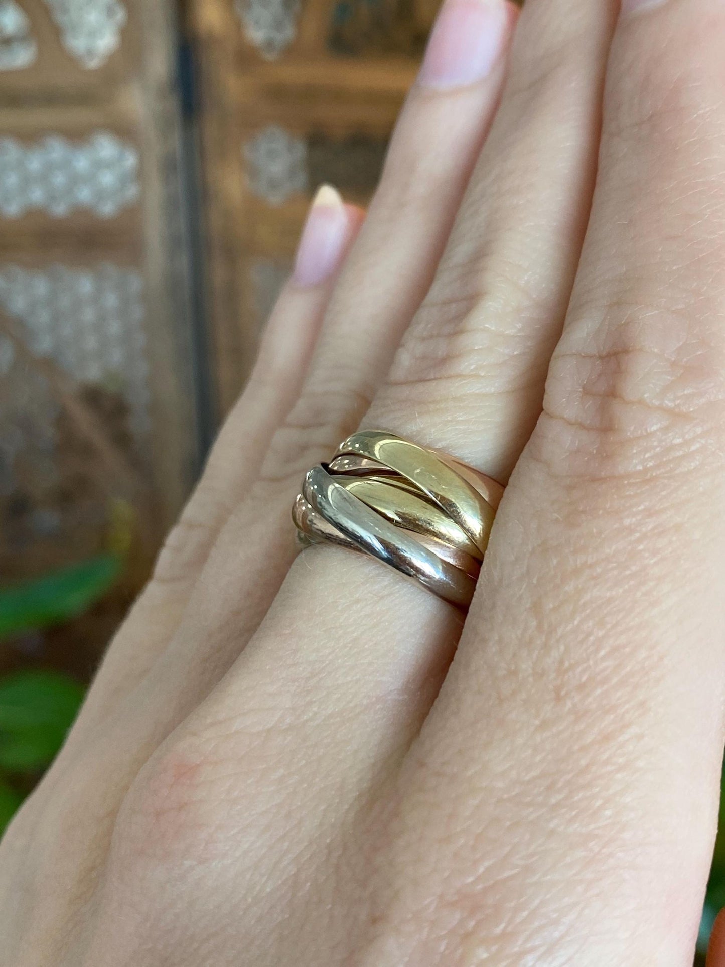Vintage Solid 14k Tri Tone Gold Wide Rolling Ring - Size 7