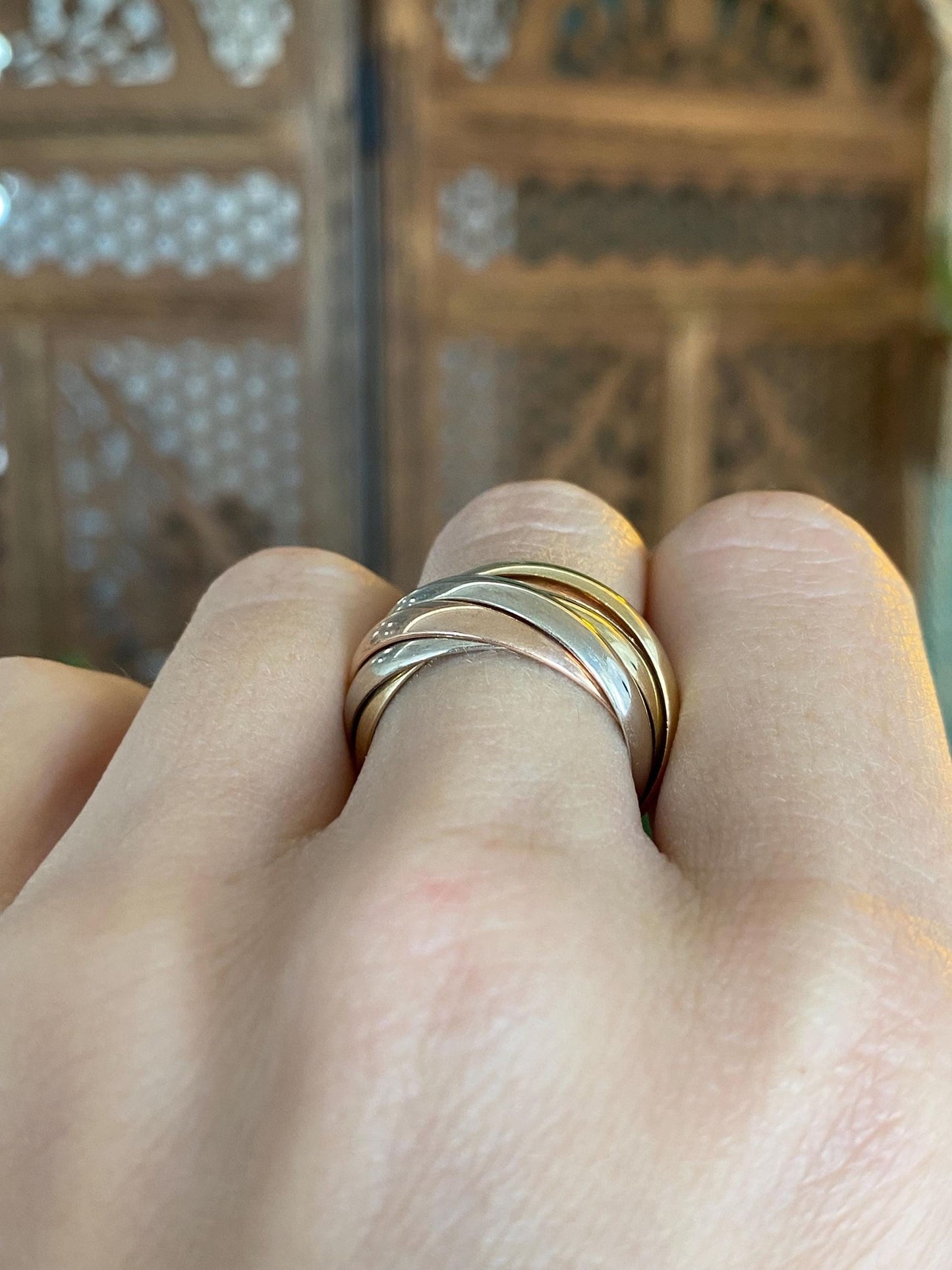 Vintage Solid 14k Tri Tone Gold Wide Rolling Ring - Size 7