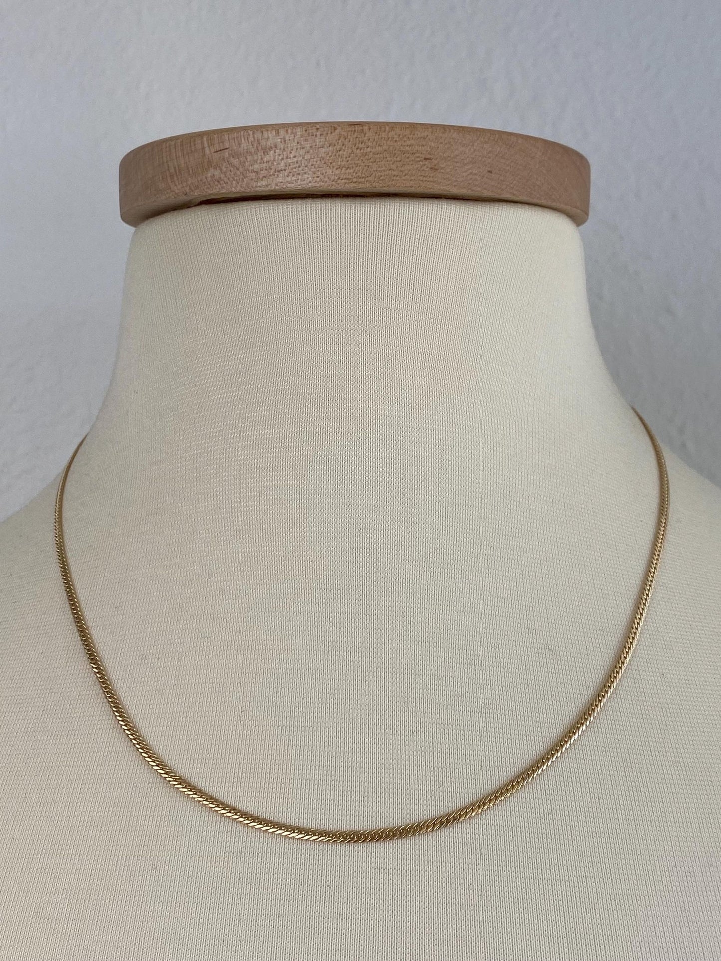 Vintage Solid 14k Yellow Gold Flat Curb Chain Necklace - 19.25 inches