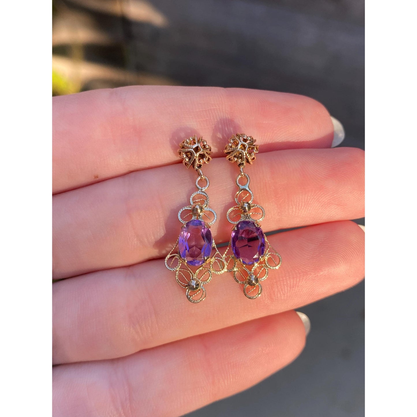 Vintage Solid 14k Yellow Gold Amethyst Filigree Dangle Stud Earrings