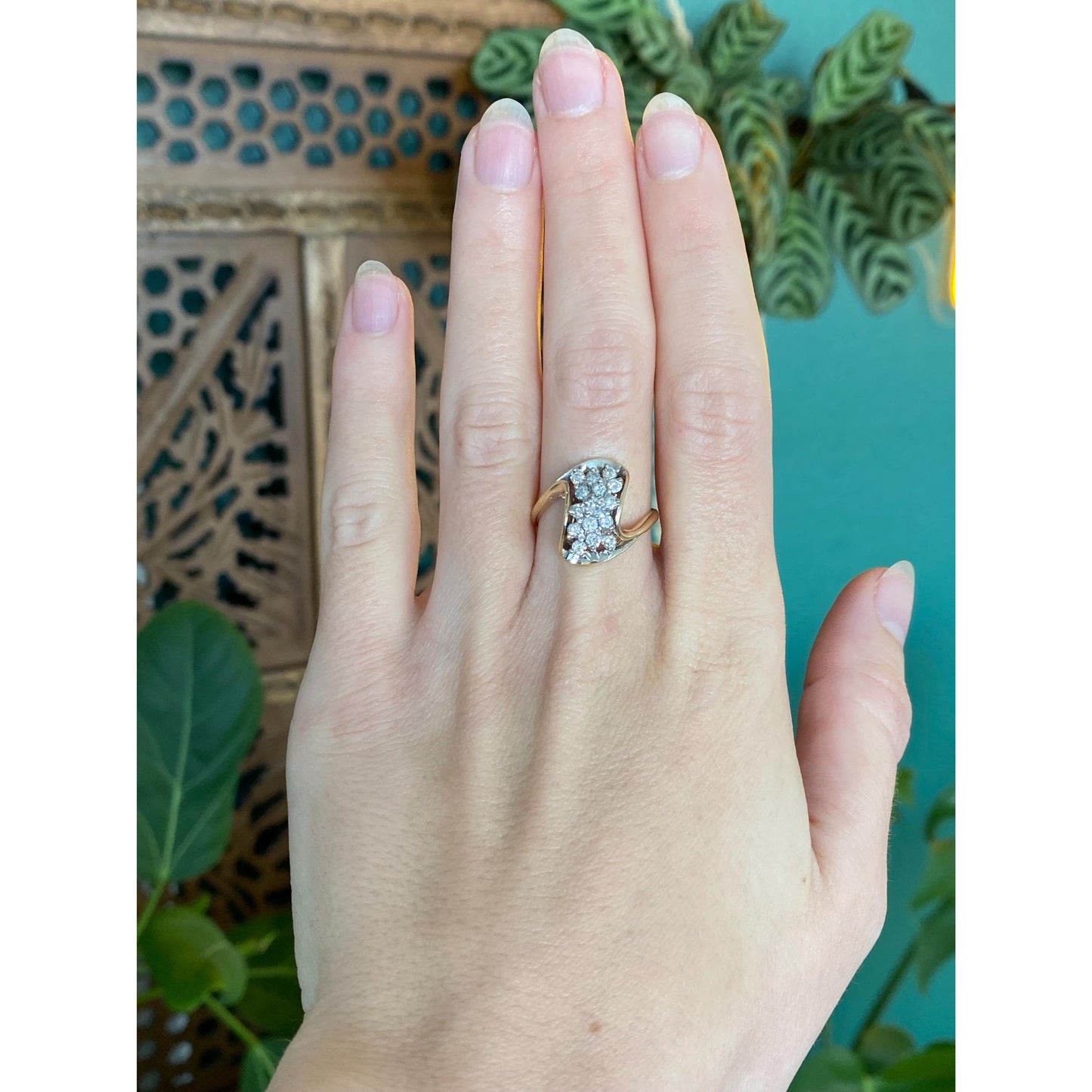 Vintage Solid 14k Yellow & White Gold Diamond Cluster Twist Ring - Size 6.75