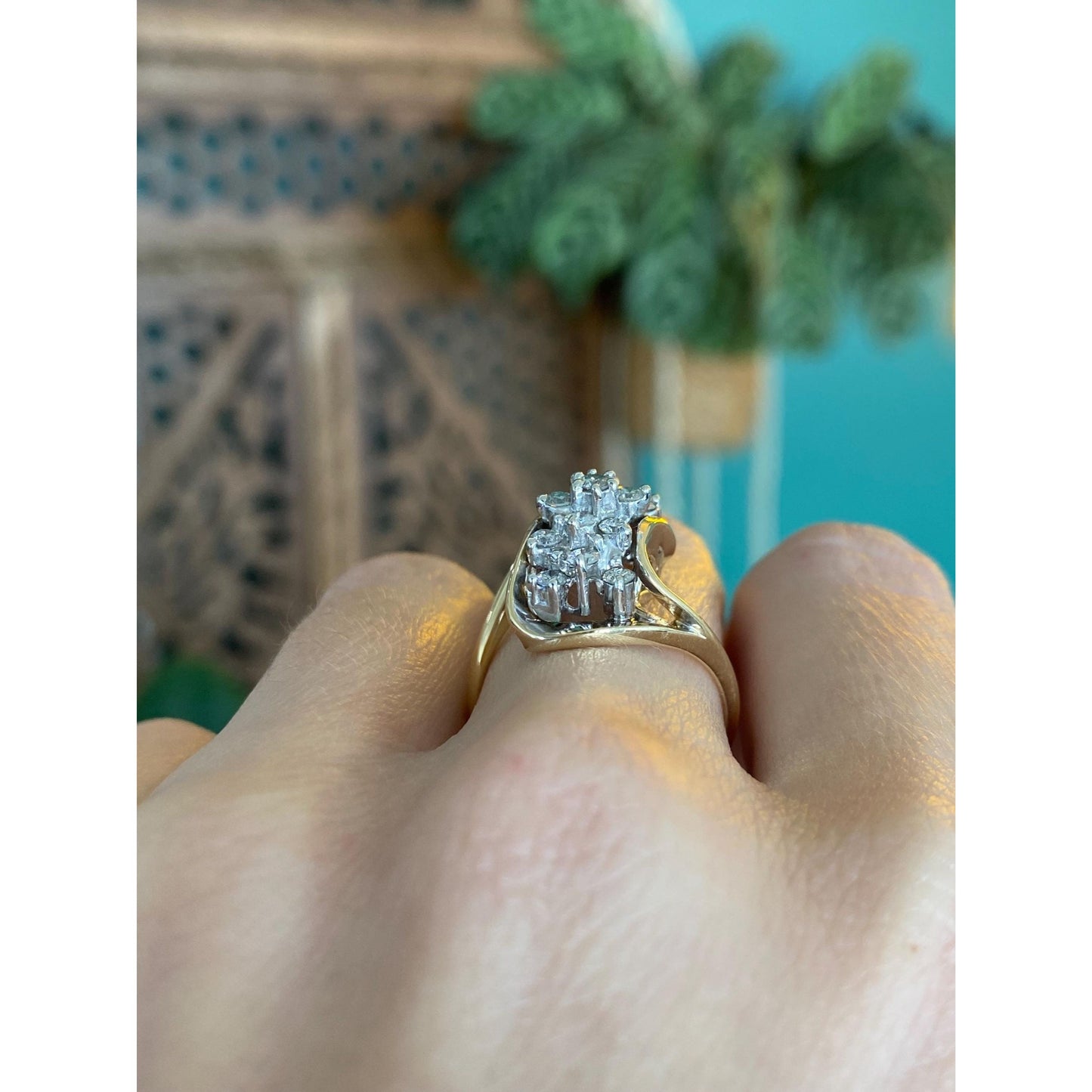 Vintage Solid 14k Yellow & White Gold Diamond Cluster Twist Ring - Size 6.75