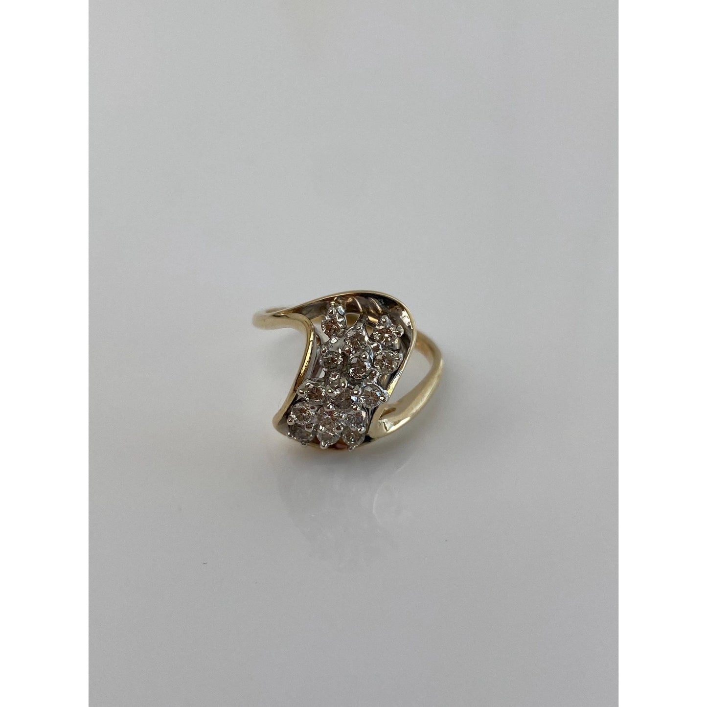 Vintage Solid 14k Yellow & White Gold Diamond Cluster Twist Ring - Size 6.75