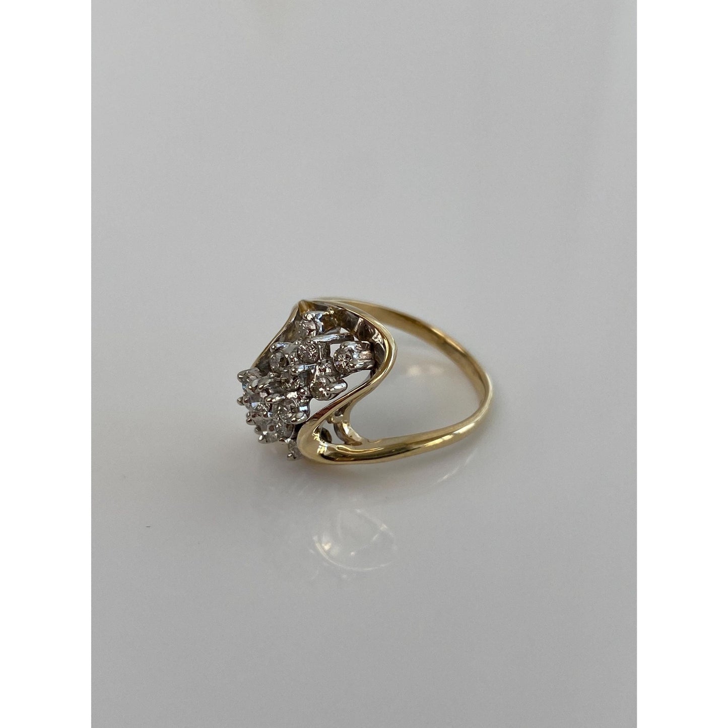 Vintage Solid 14k Yellow & White Gold Diamond Cluster Twist Ring - Size 6.75