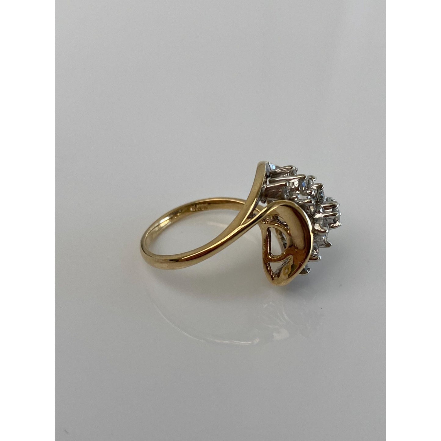 Vintage Solid 14k Yellow & White Gold Diamond Cluster Twist Ring - Size 6.75