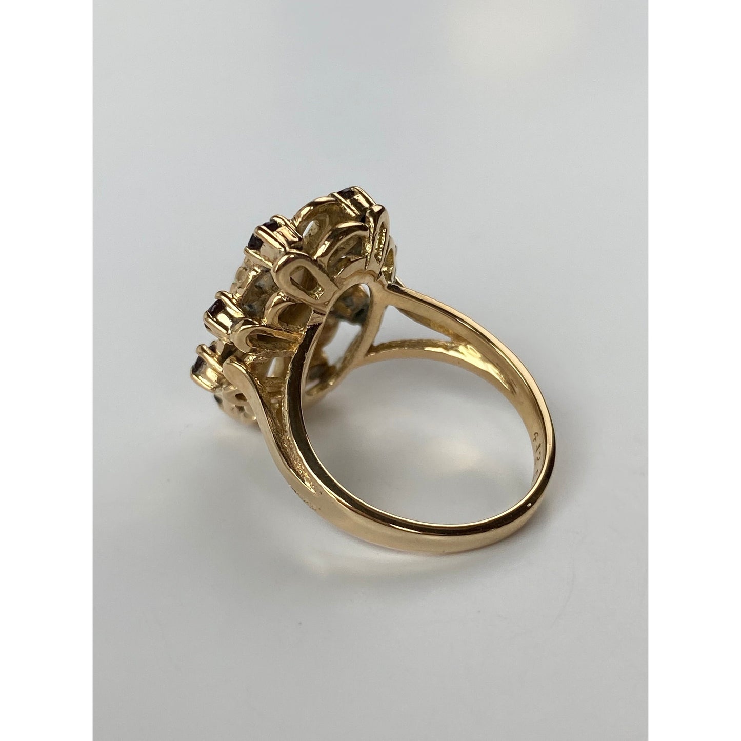 Vintage Solid 14k Yellow Gold Opal Garnet Halo Ring - Size 5.75