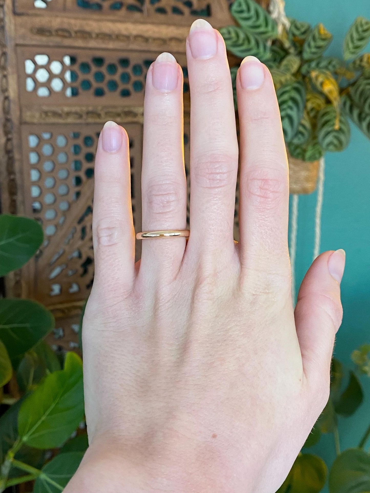 Vintage Solid 14k Yellow Gold Ring Band - Size 5.5