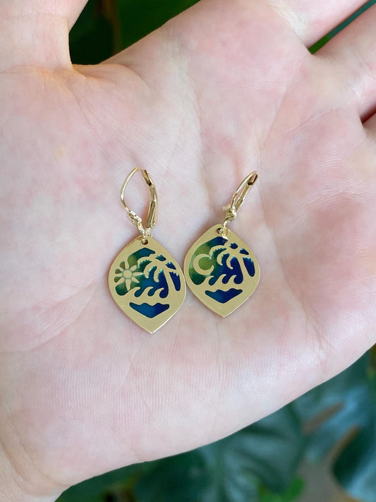 Vintage Solid 14k Yellow Gold Enamel Island Dangle Earrings