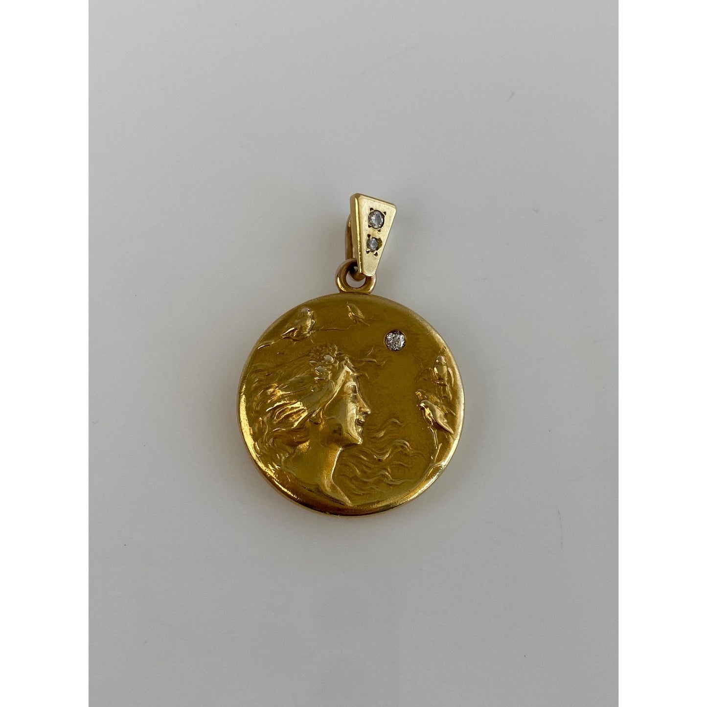 Vintage 18k Yellow Gold Diamond Art Nouveau Locket Charm