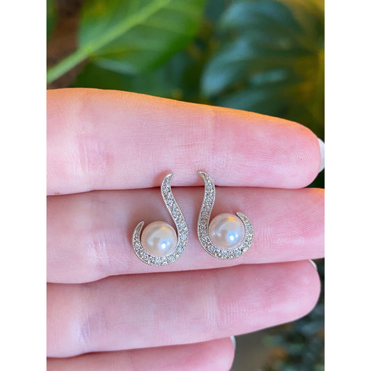 Vintage Solid 14k White Gold Diamond & Pearl Drop Earrings